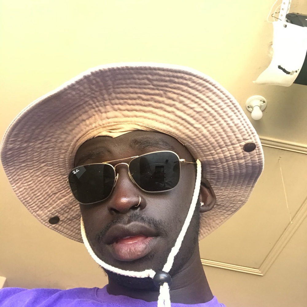 Meet your Posher, Bol